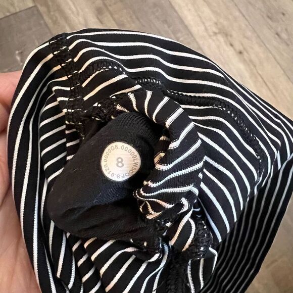 Lululemon Wunder Under Hype Stripe Black White size 8 - Picture 8 of 8